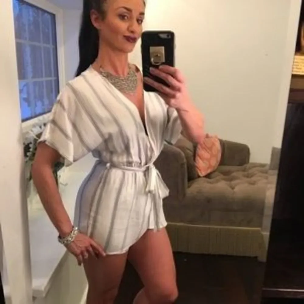 New Ivory grey short sleeve stripe romper - Picture 4 of 8